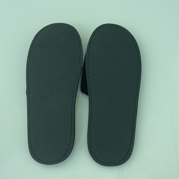 Men Slippers - Picture 4 of 7